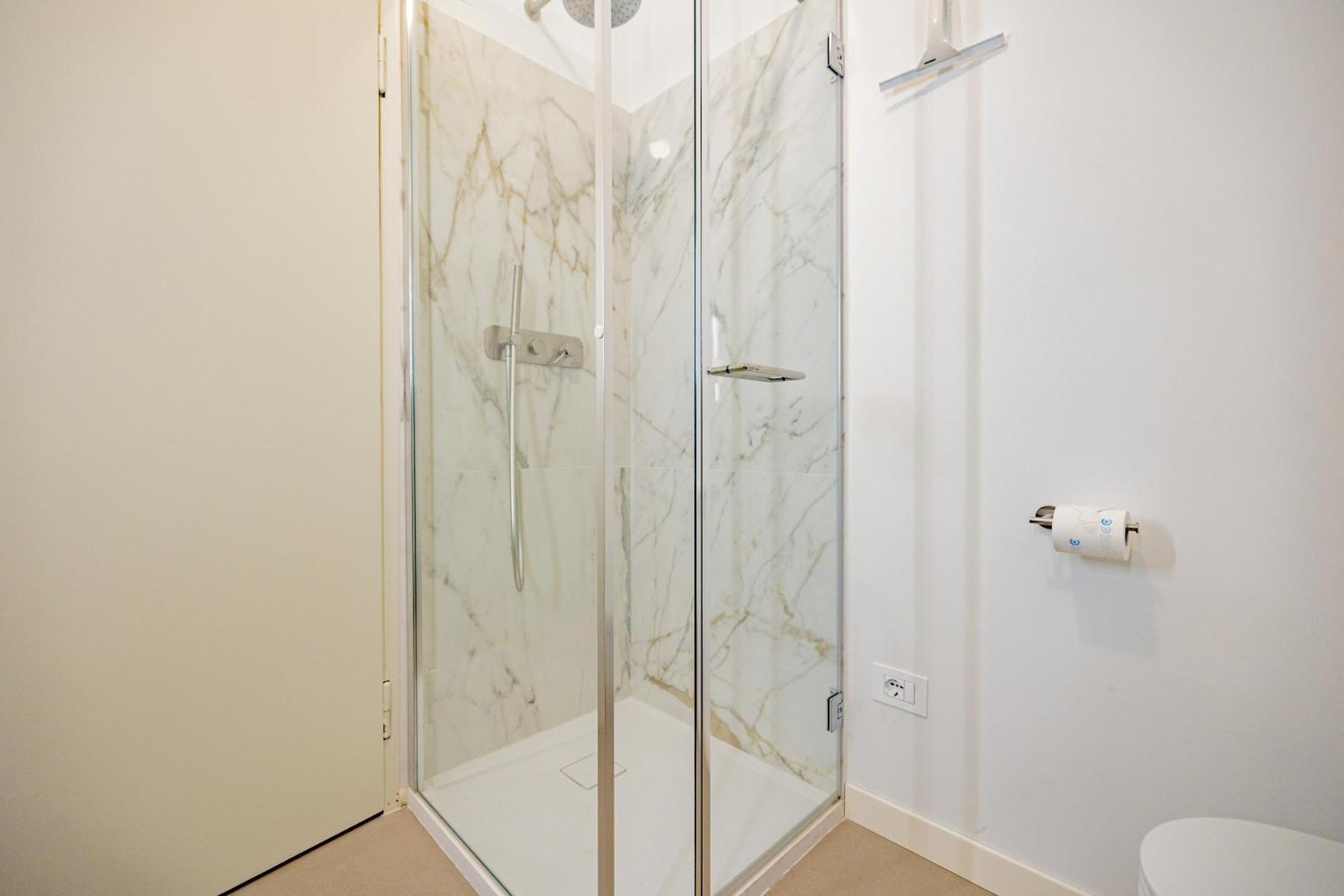 Appartement Elegance & Comfort Station 500mt -15minuti Duomo Milan